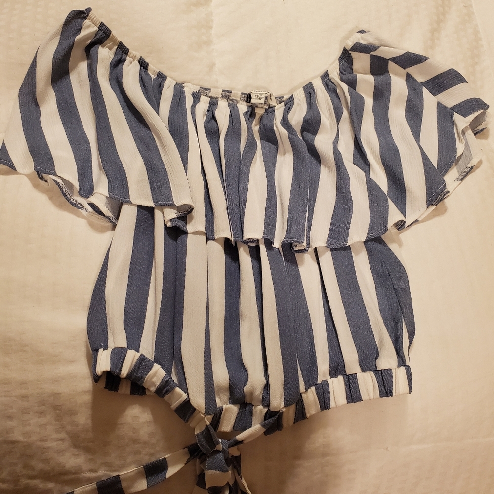 American Eagle striped Top